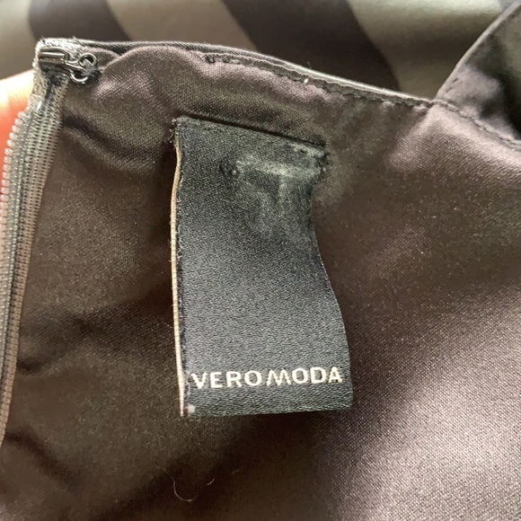 Vero Moda Grey/turquoise floral print sleeveless mini dress size 34 - Picture 7 of 15